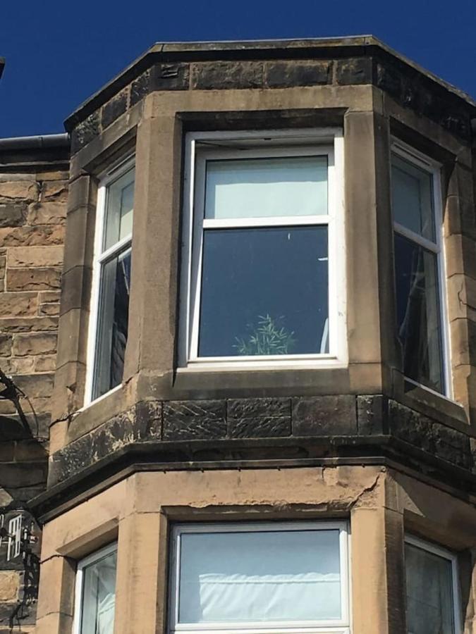 Stunning 2-Bed Apartment In Hawick Exterior foto